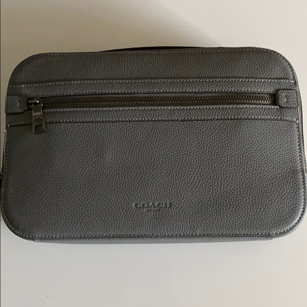 Coach organizer - brand new, never used, unisex